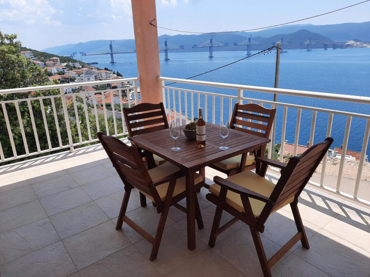Bella Vista Apartman Komarna Kültér fotó