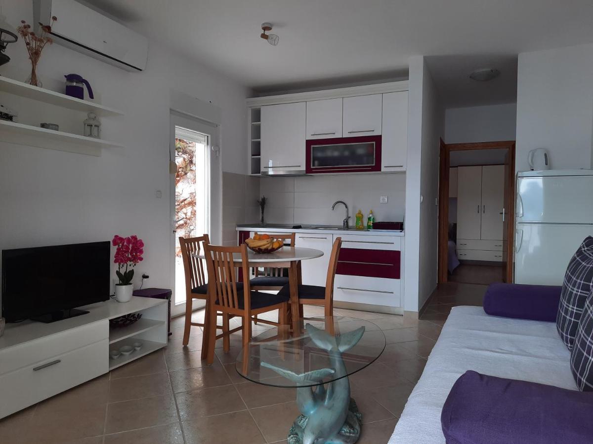 Bella Vista Apartman Komarna Kültér fotó
