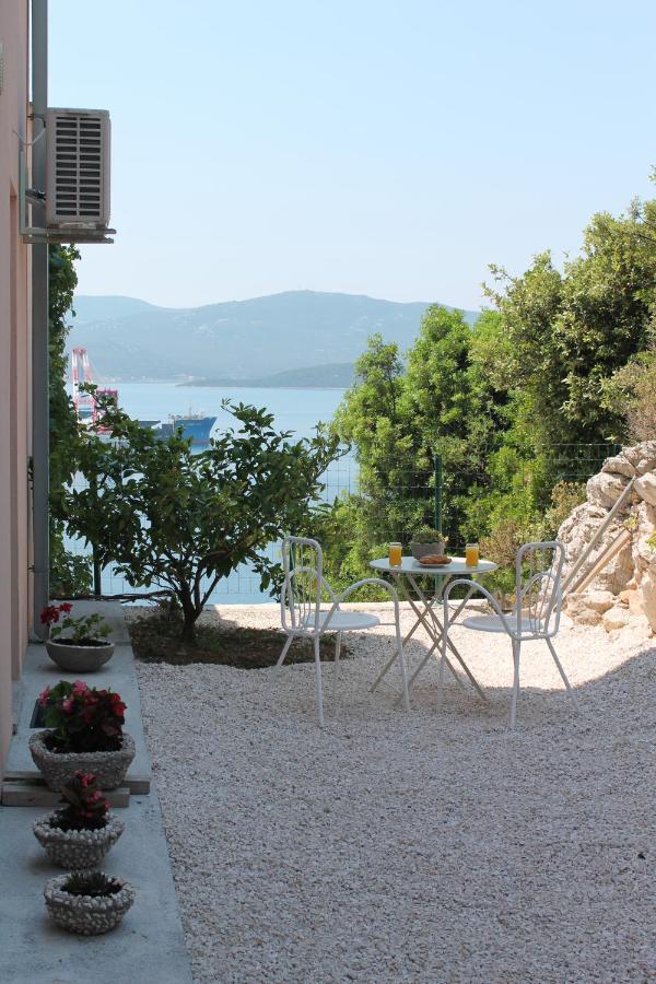 Bella Vista Apartman Komarna Kültér fotó