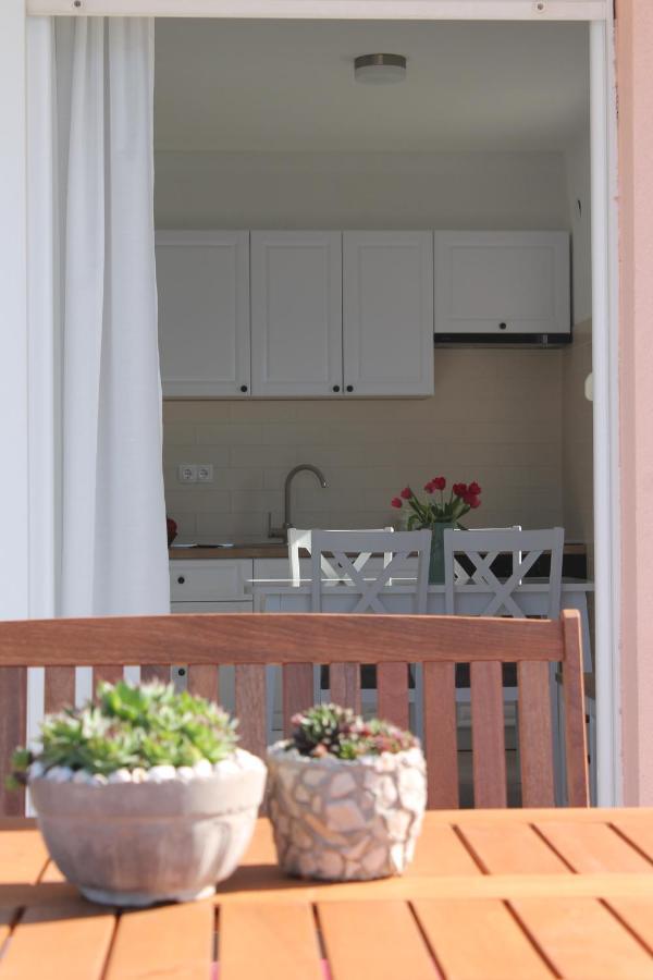Bella Vista Apartman Komarna Kültér fotó