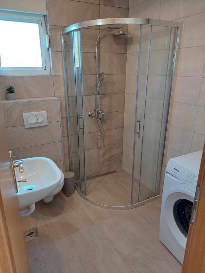 Bella Vista Apartman Komarna Kültér fotó