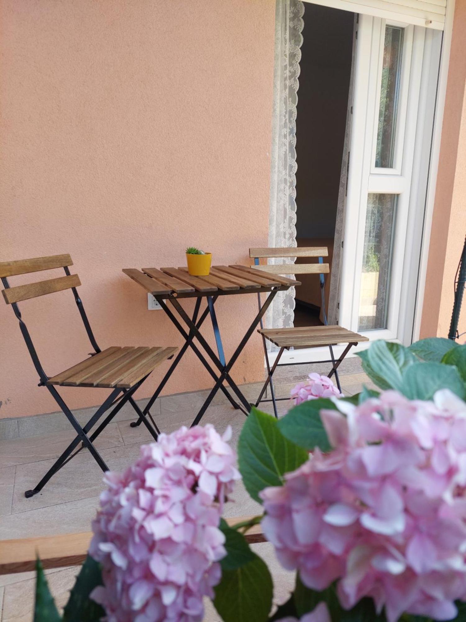 Bella Vista Apartman Komarna Kültér fotó